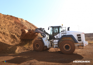 Radlader Hidromek HMK 640 WL