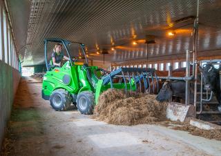 Radlader Avant Tecno R 28