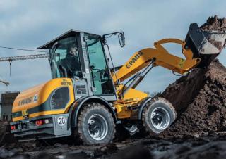 Radlader Paus SL 9075