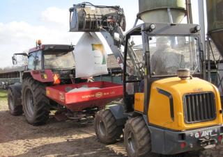 Radlader Giant V 452 T