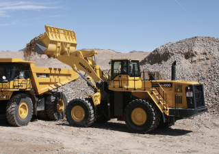 Radlader Komatsu WA600-6
