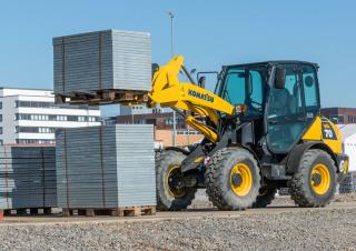 Radlader Komatsu WA70-7