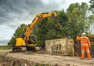 Raupenbagger JCB 245XR