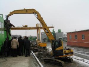 Raupenbagger Caterpillar 325 C MH