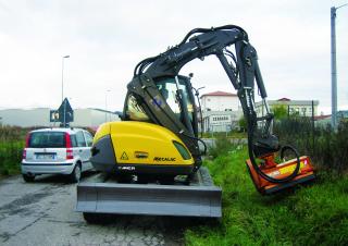 Raupenbagger Mecalac 8MCR