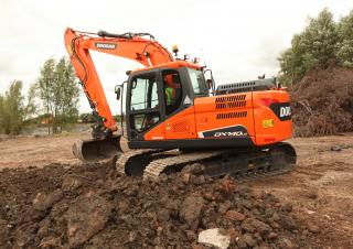 Raupenbagger Doosan DX140LC-5