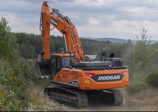 Raupenbagger Doosan DX350LC