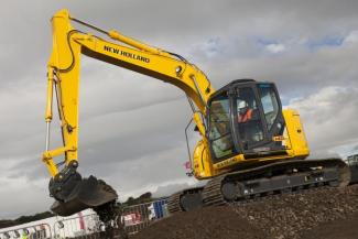 Raupenbagger New Holland E140C SR LC