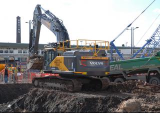Raupenbagger Volvo EC380EL