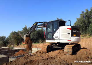 Raupenbagger Hidromek HMK 145 LC SR
