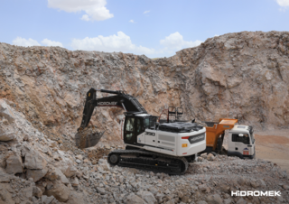 Raupenbagger Hidromek HMK 390 LC HD