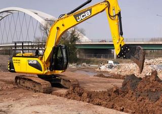 Raupenbagger JCB JS240NLC