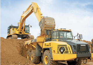 Raupenbagger Komatsu PC650LC-11