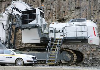 Raupenbagger Liebherr R 9150 B 