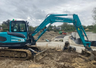 Raupenbagger Sunward SWE90UF