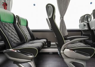 Busse Reisebusse Mercedes-Benz Tourismo L