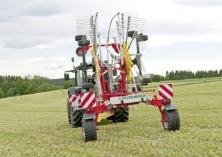 Rotorschwader Pöttinger Top 702 C