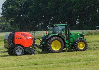 Rundballenpressen Kuhn FB 3130
