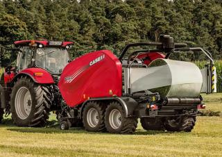 Rundballenpressen Case IH RB545