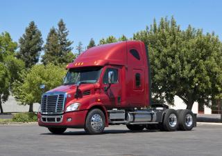 LKW Sattelzugmaschinen/SZM Freightliner Cascadia 113 Day Cab Cummins X15