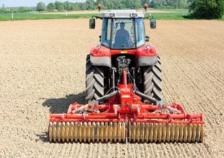 Scheiben- u. Zinkeneggen Väderstad Carrier X 425