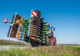 Scheiben- u. Zinkeneggen Amazone Catros XL 6003-2