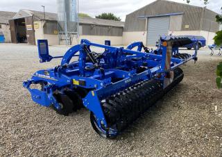 Scheiben- u. Zinkeneggen New Holland SDM 400 