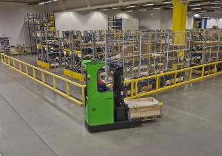 Schubstapler Elektro Cesab R 212