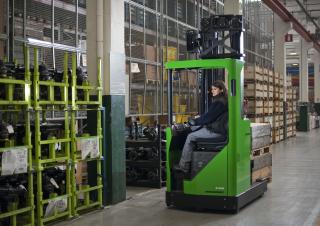 Schubstapler Elektro Cesab R 216
