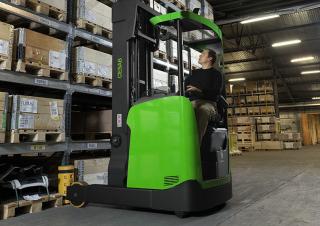 Schubstapler Elektro Cesab R 314
