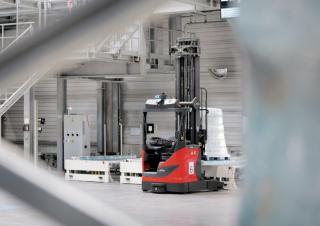 Schubstapler Elektro Linde R16HD MATIC config. 4 
