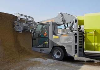 Fütterungstechnik Selbstfahrende Futtermischwagen Storti Pointer EVO 120