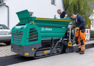 Straßenfertiger auf Ketten Vögele MINI 500