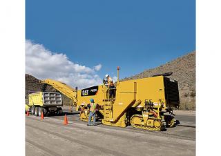 Straßenfräsen Caterpillar PM201