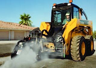 Straßenfräsen John Deere Construction CP18C