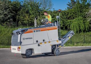 Straßenfräsen Wirtgen W 35 Ri