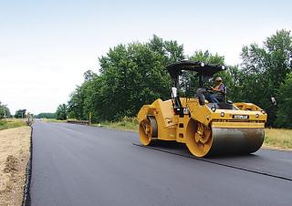 Walzen Tandem-Vibrowalzen Caterpillar CB64B