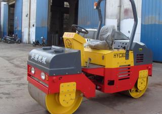 Walzen Tandem-Vibrowalzen YTO HYC2.5/3