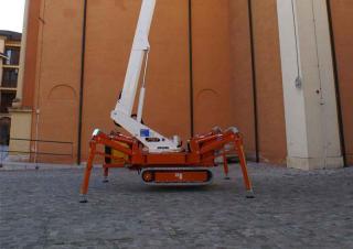 Teleskoparbeitsbühnen Teleskoparbeitsbühnen auf Rädern Easy Lift R260WHY