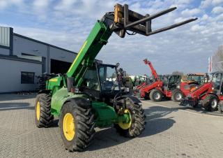 Teleskopen starr John Deere 3220