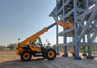 Teleskopen starr JCB 540-70