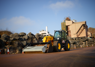 Teleskopen starr JCB 541-70