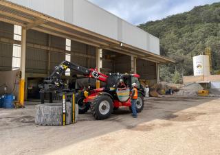 Teleskopen starr Manitou MT-X 733 Mining