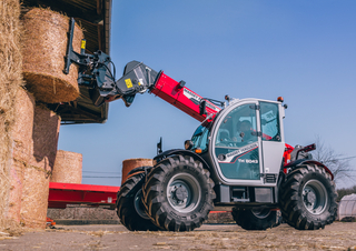 Teleskopen starr Massey Ferguson TH.8043 H