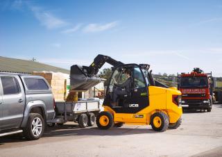 Teleskopen starr JCB TLT30D 