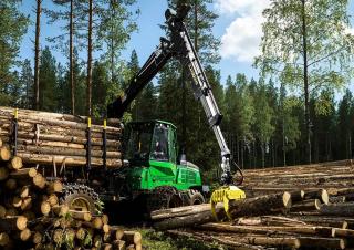 Forstmaschinen Tragschlepper John Deere 1110 G