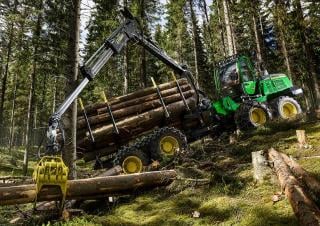 Forstmaschinen Tragschlepper John Deere 1210 G