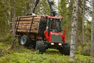 Forstmaschinen Tragschlepper Komatsu 840 TX
