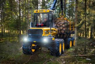 Forstmaschinen Tragschlepper Ponsse Wisent