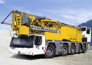 Turmkrane-LK-ud-Fzg. Liebherr MK 140
